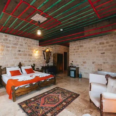 Cappatria Cave House Otel