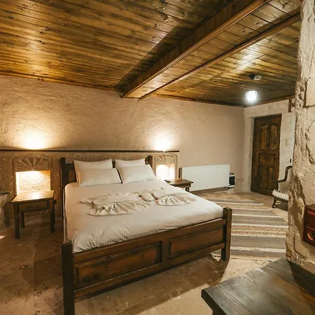 Cappatria Cave House Otel *
