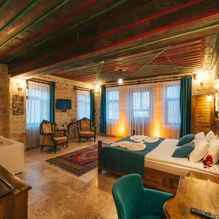 Cappatria Cave House