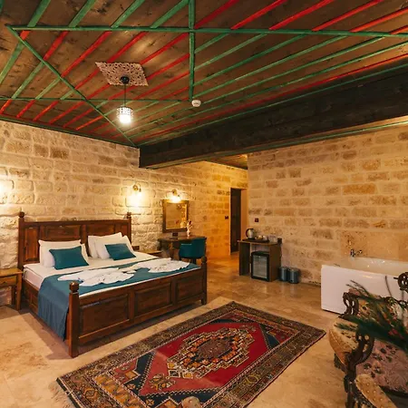 Cappatria Cave House *