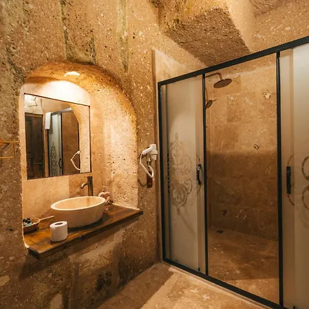 Cappatria Cave House *