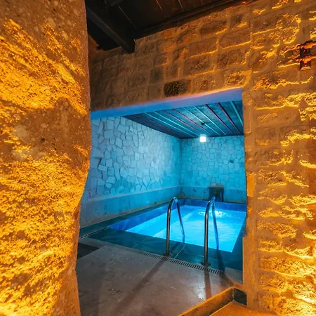 Cappatria Cave House