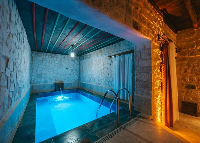 Cappatria Cave House